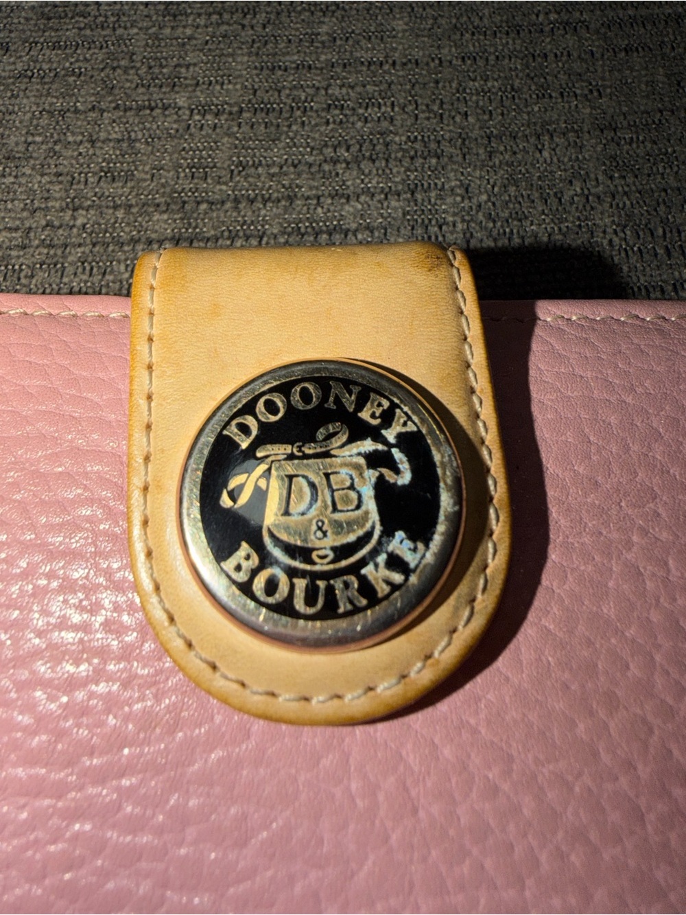 Vintage Dooney & Bourke Pink Leather Compact Wallet - Picture 2 of 7